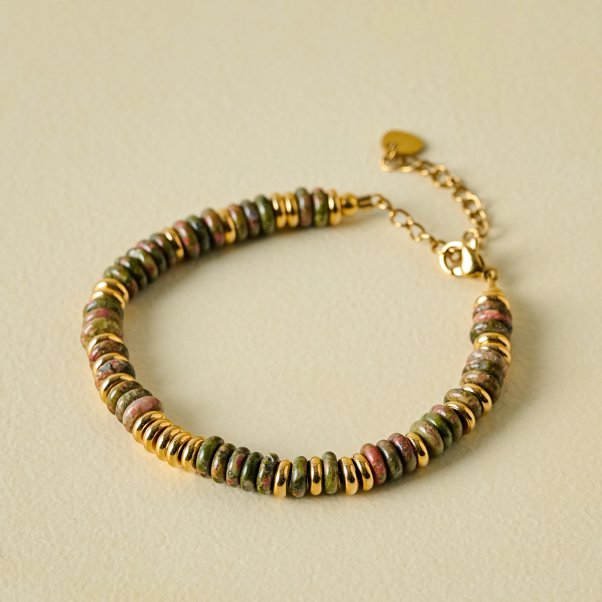 Deep Green and Gold Beaded Bracelet