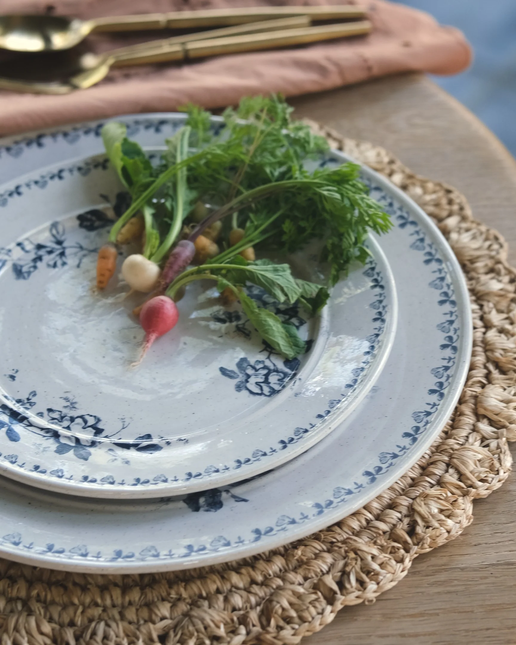 Heirloom Garden Navy Floral Plate
