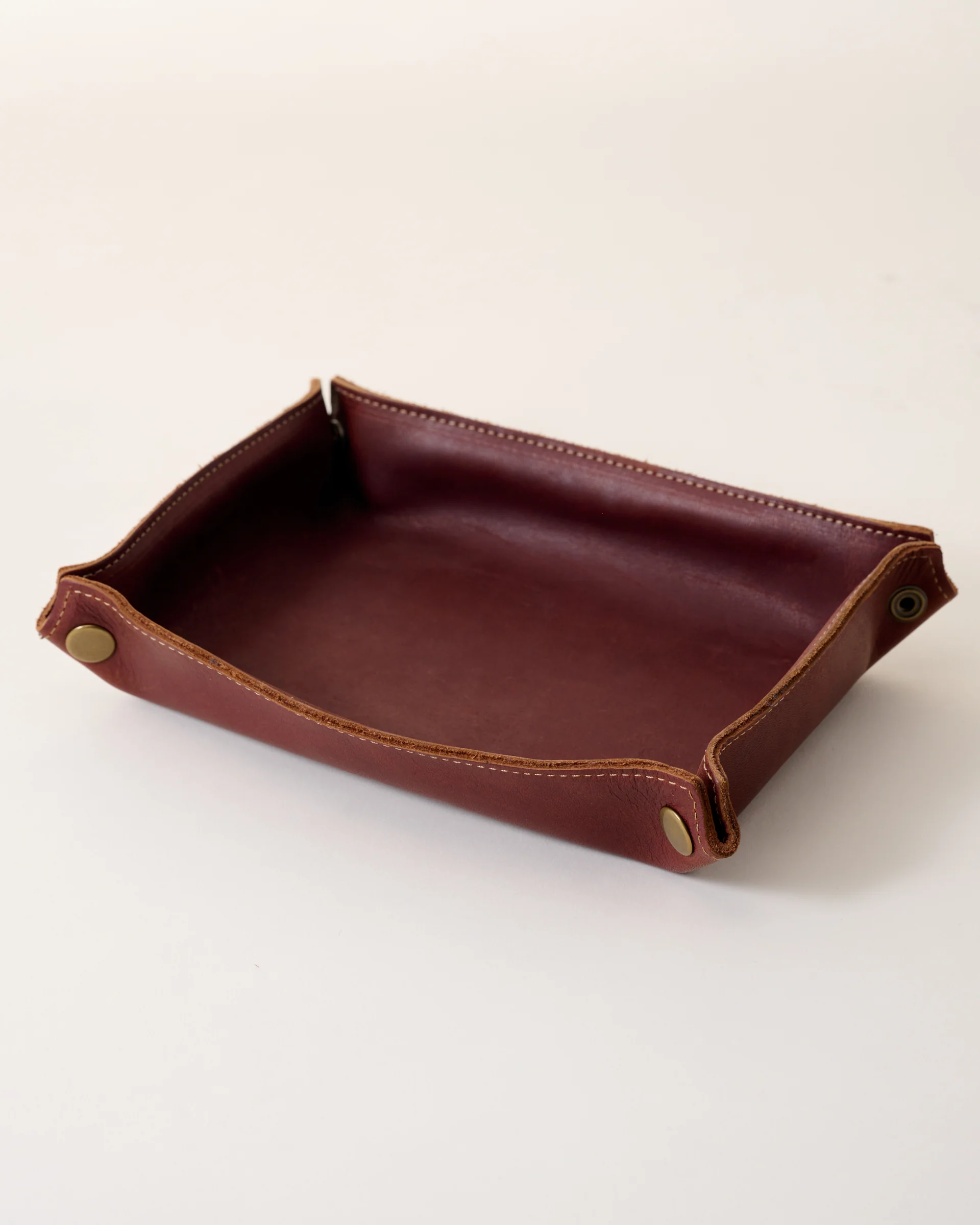 The Jetsetter Leather Valet Tray