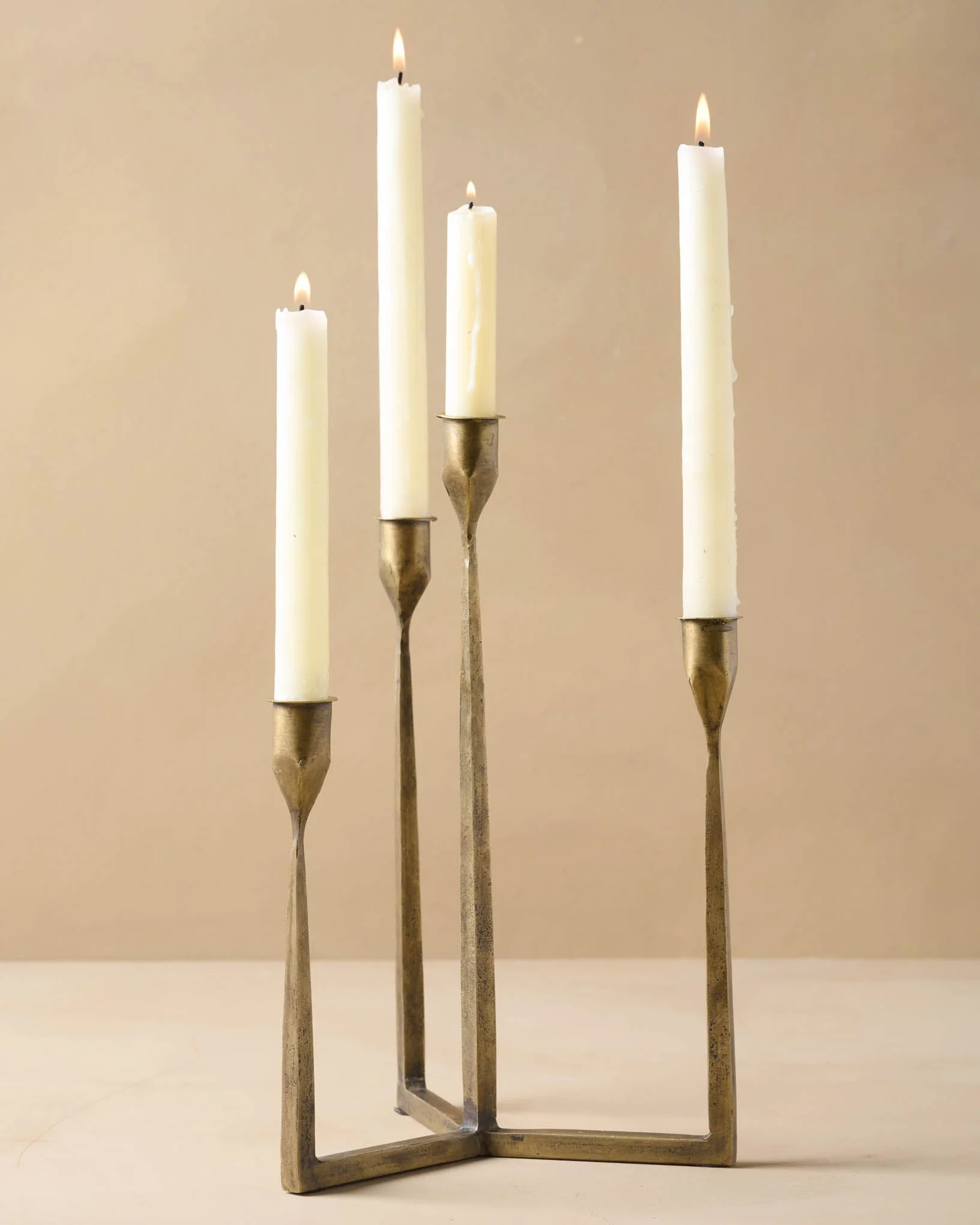 Antique Brass Gatecrest Multi Taper Holder