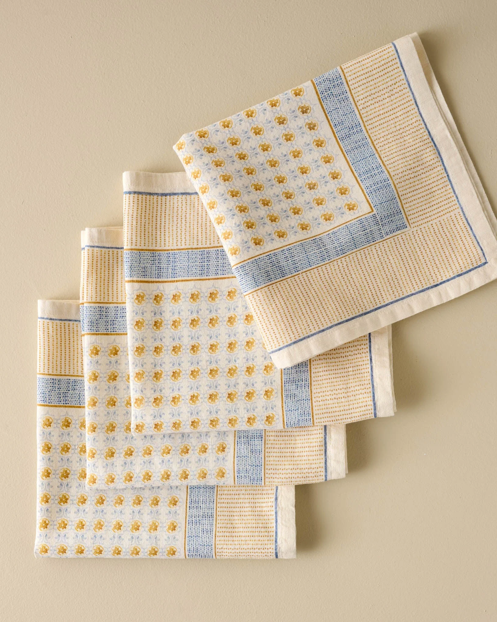 Luna Floral Printed Napkin Set of Four