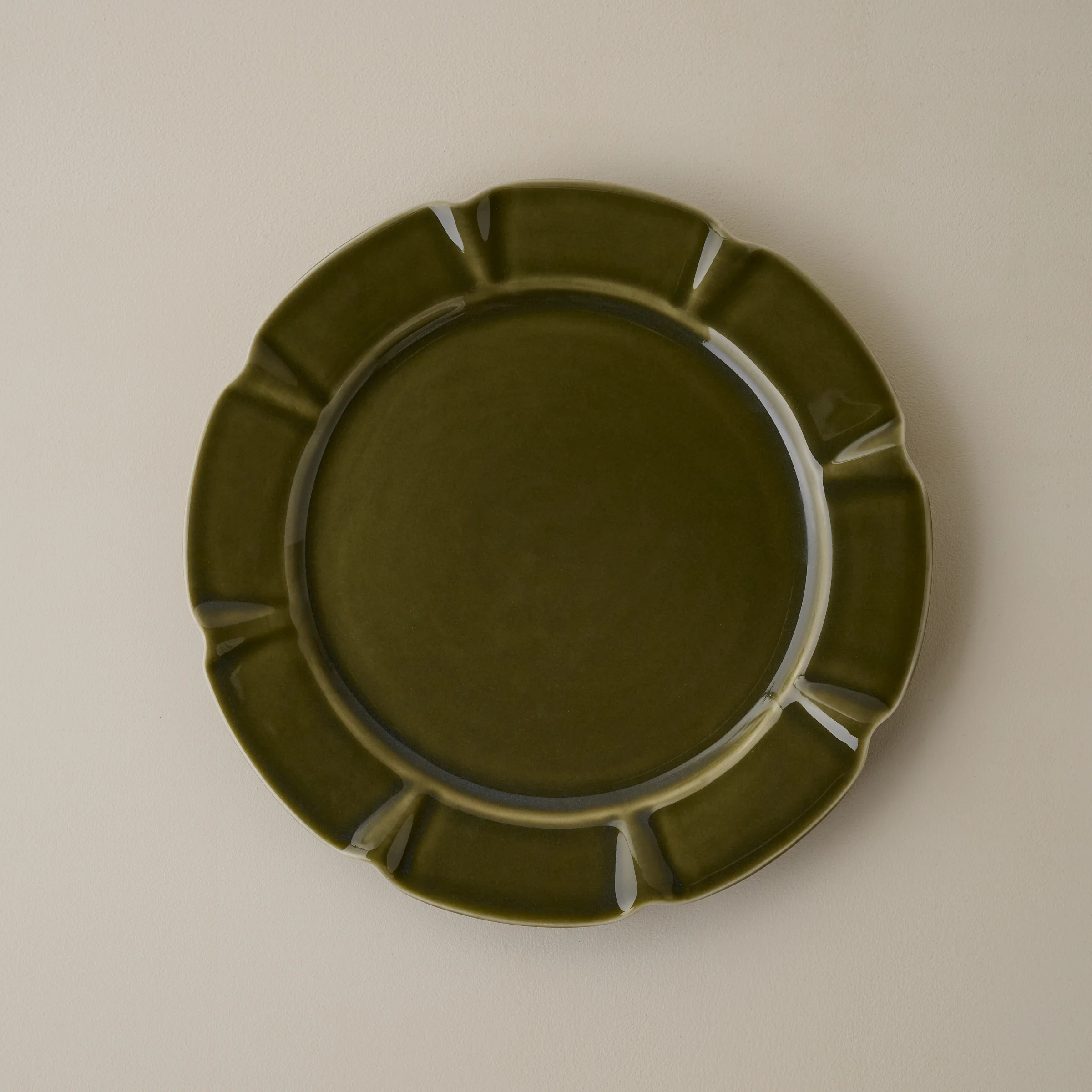 Fern Green Luna Scalloped Plate