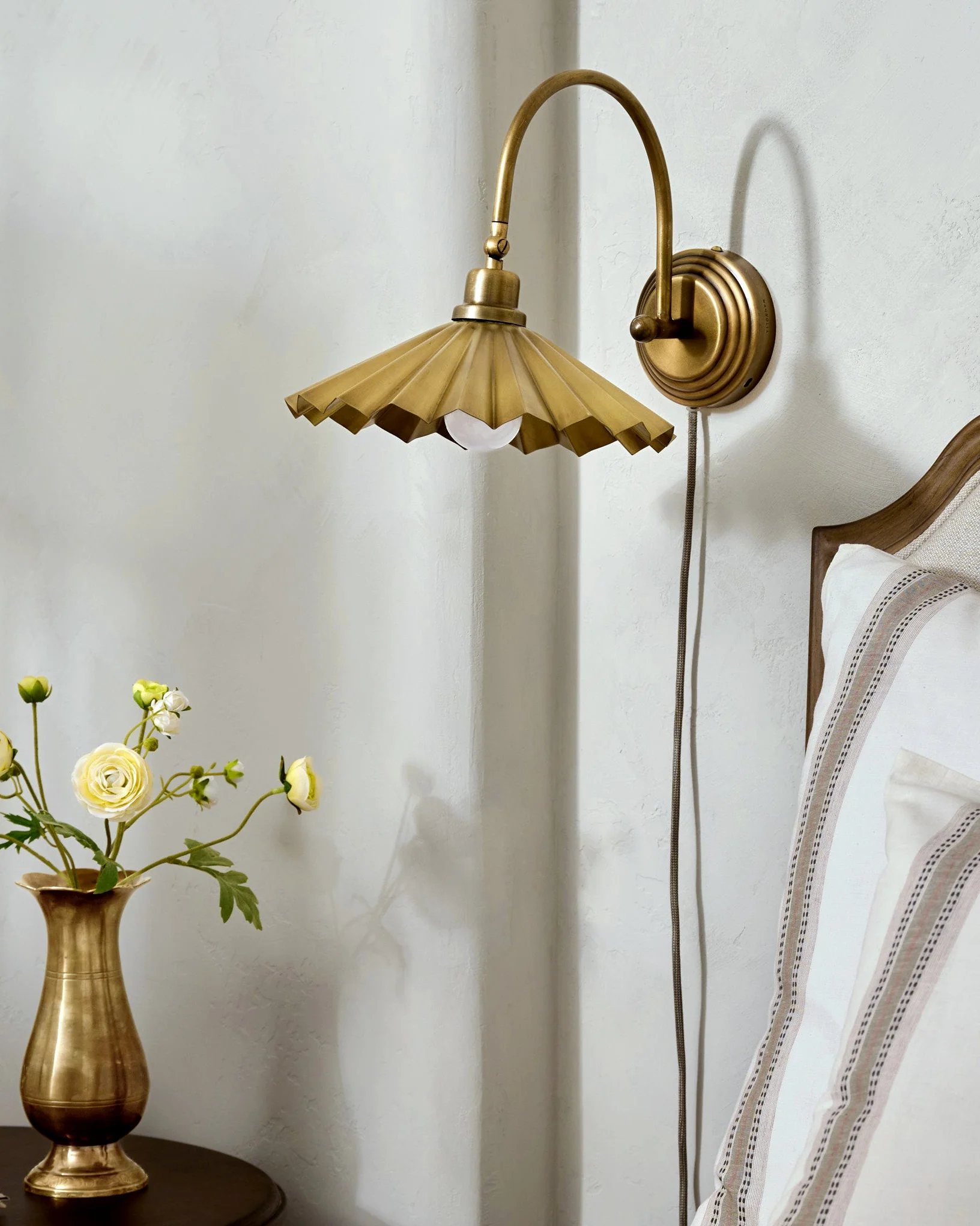 Brass Pleat Plug-in Sconce