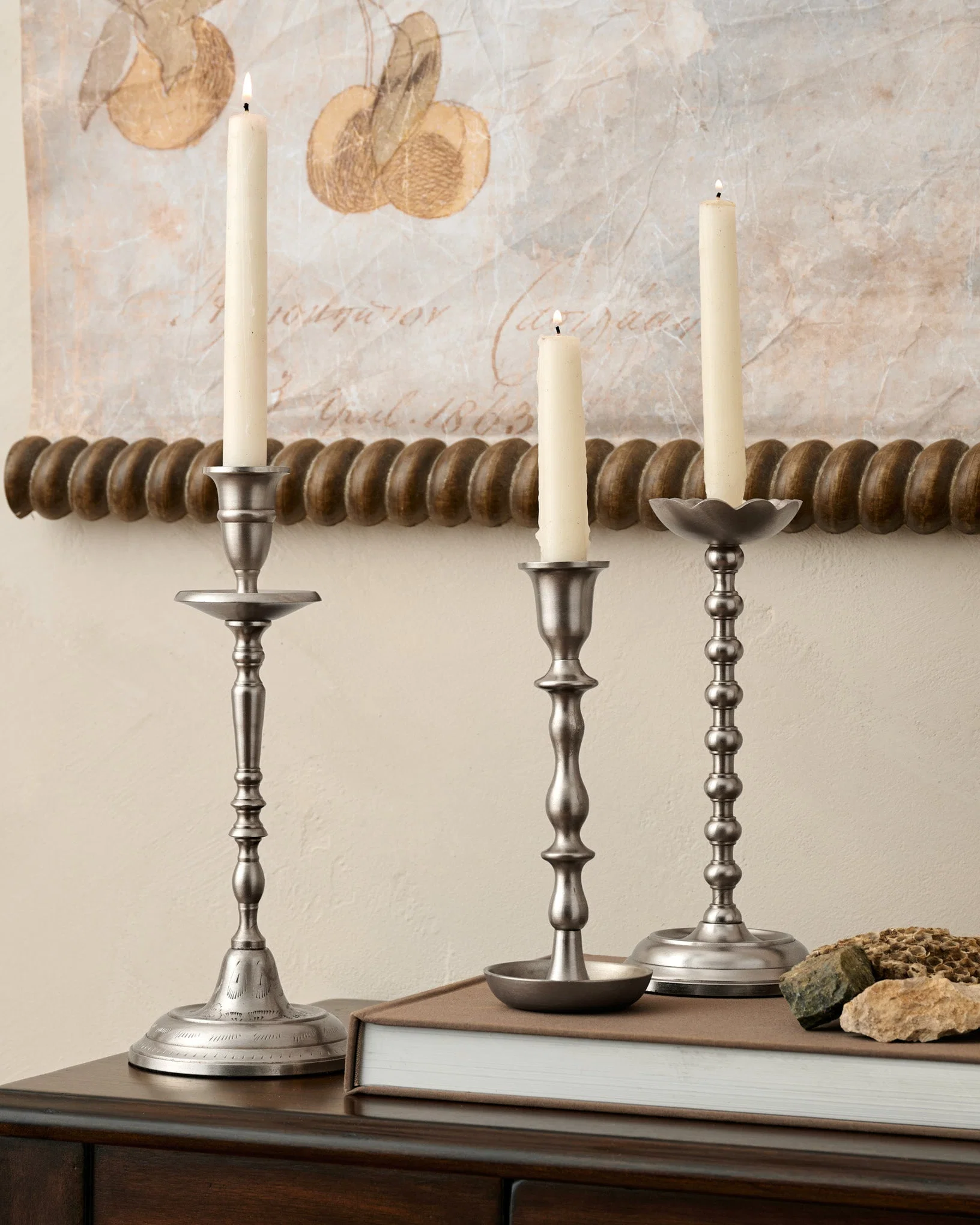 Cassandra Candle Holder