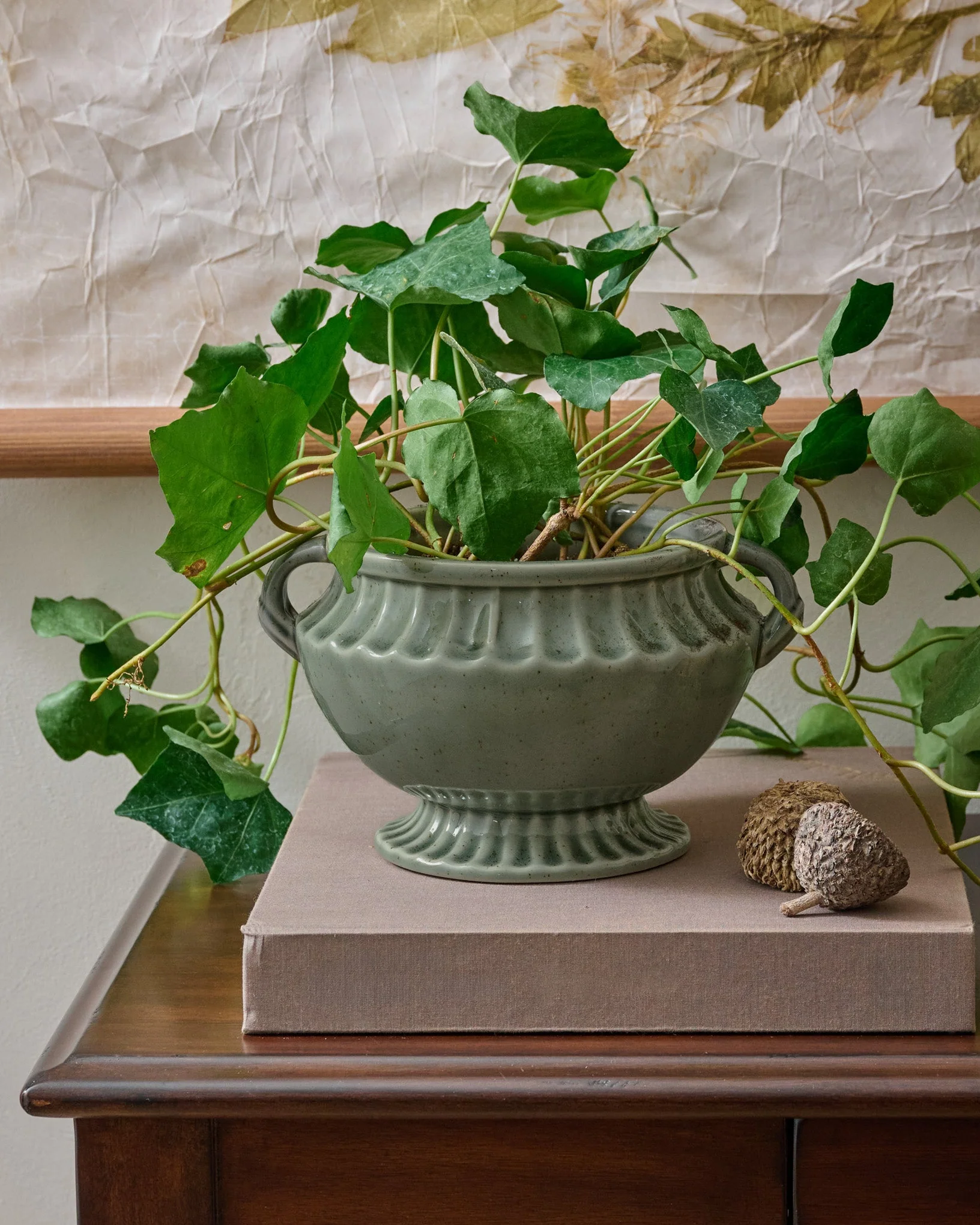 Jo's Vintage Inspired Pedestal Vase
