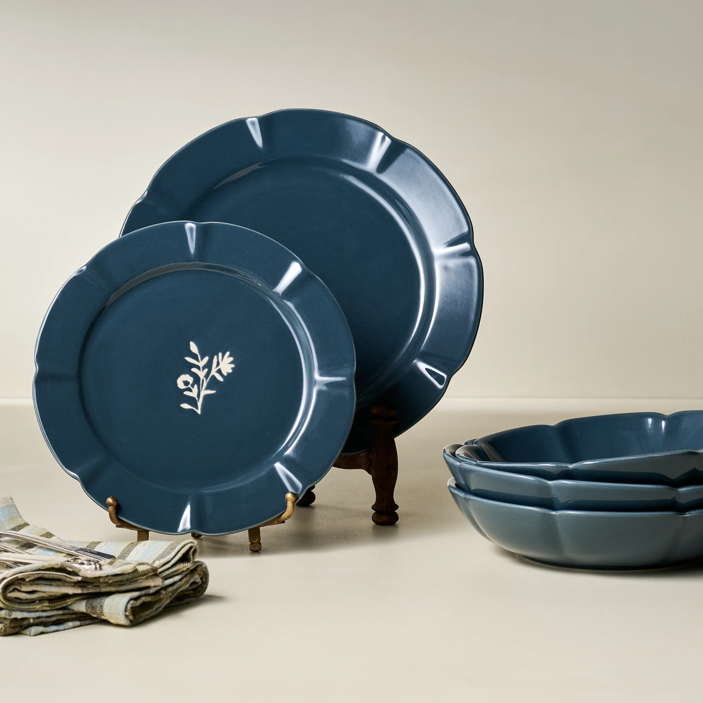 Navy Luna Dinnerware 3-Piece Place Setting