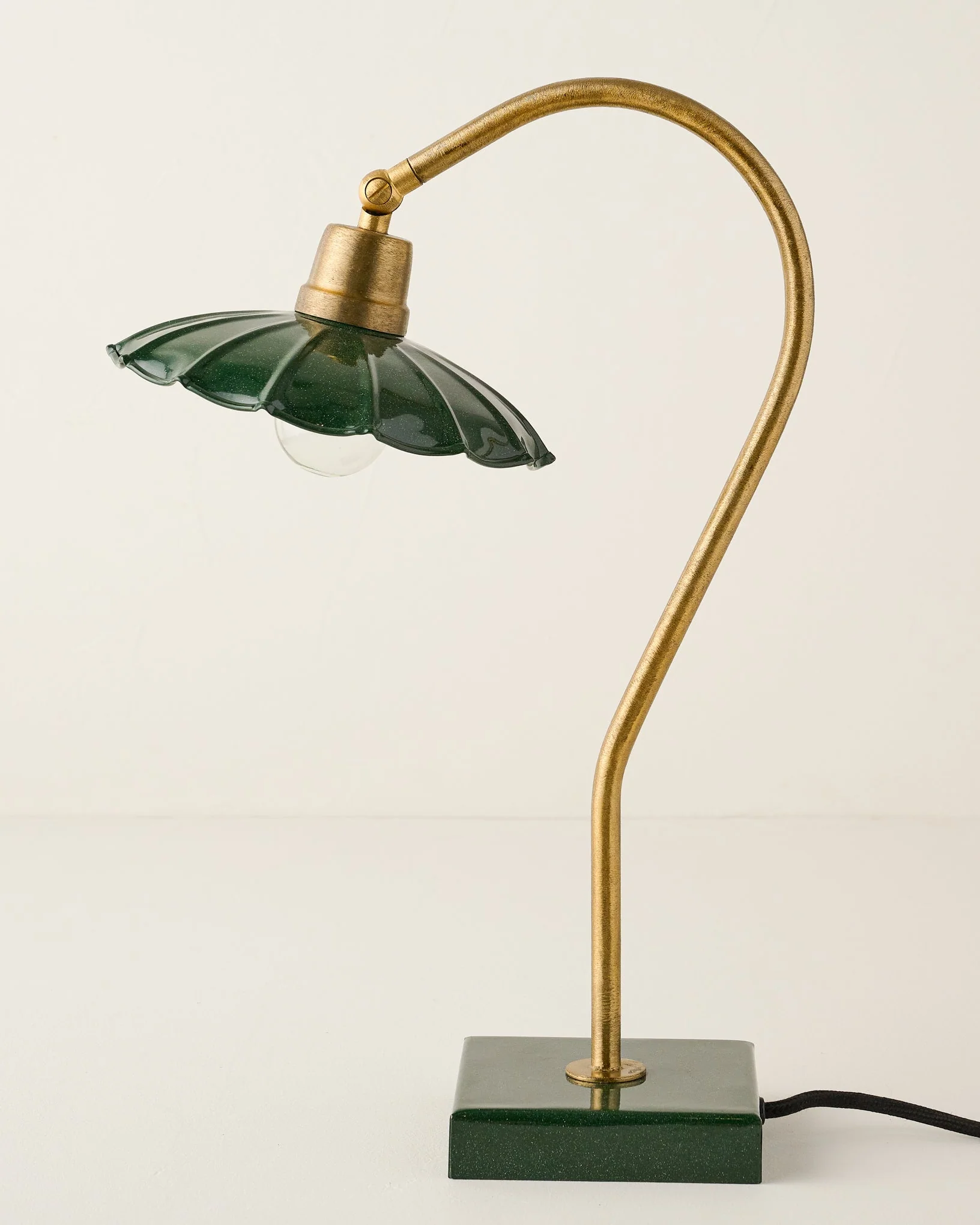 Lulu Enamel Petal Lamp
