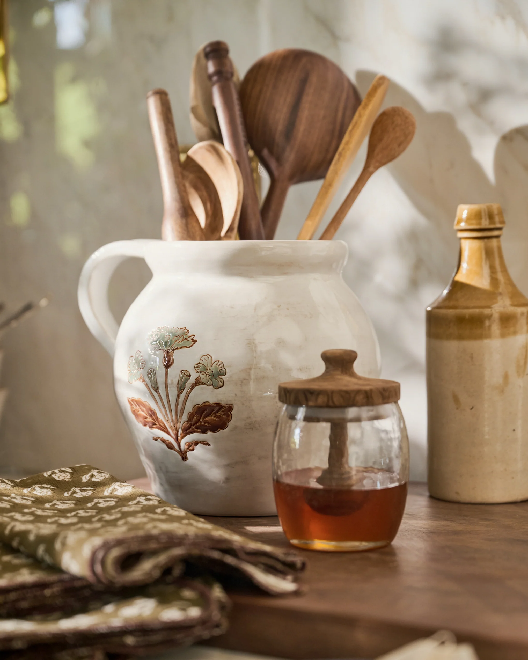 Elaine Floral Pitcher Crock
