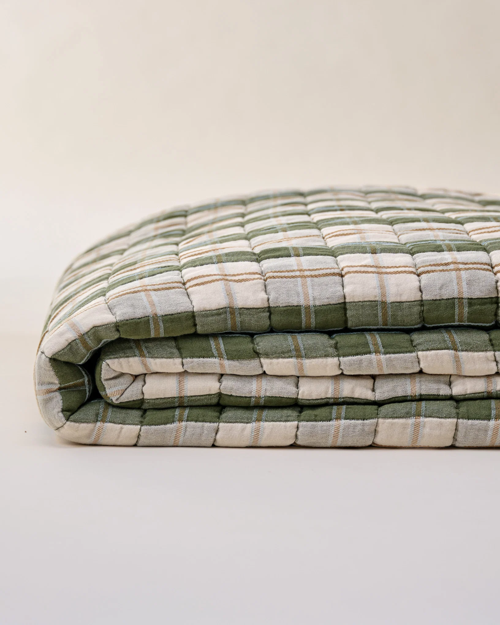 Everett Plaid Quilt
