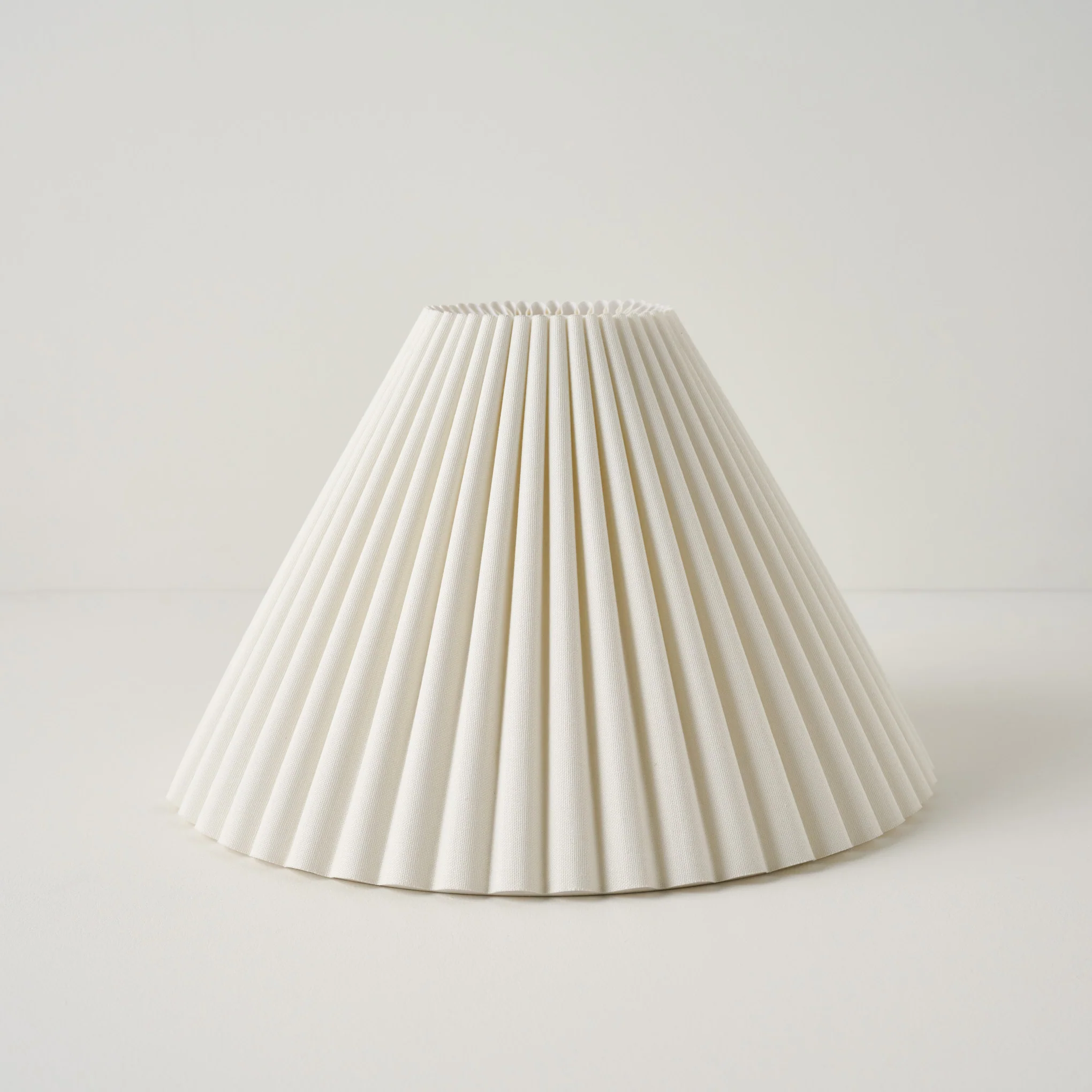 Empire Scallop Shade