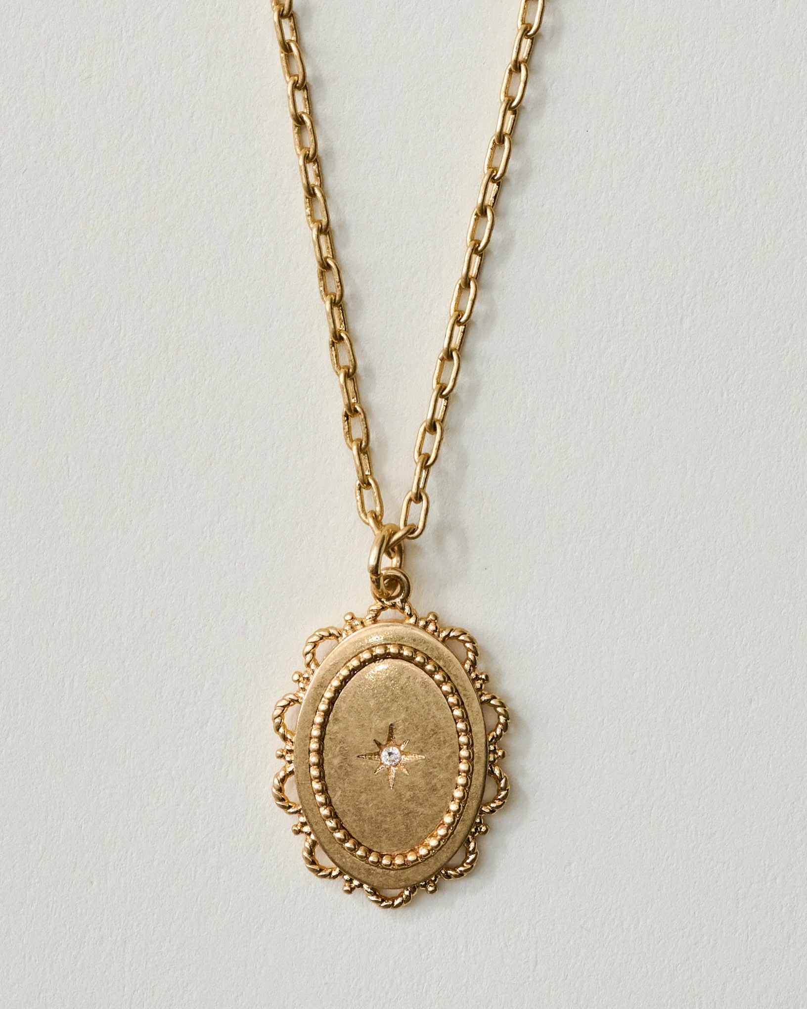Magnolia Starburst Scalloped Pendant Necklace