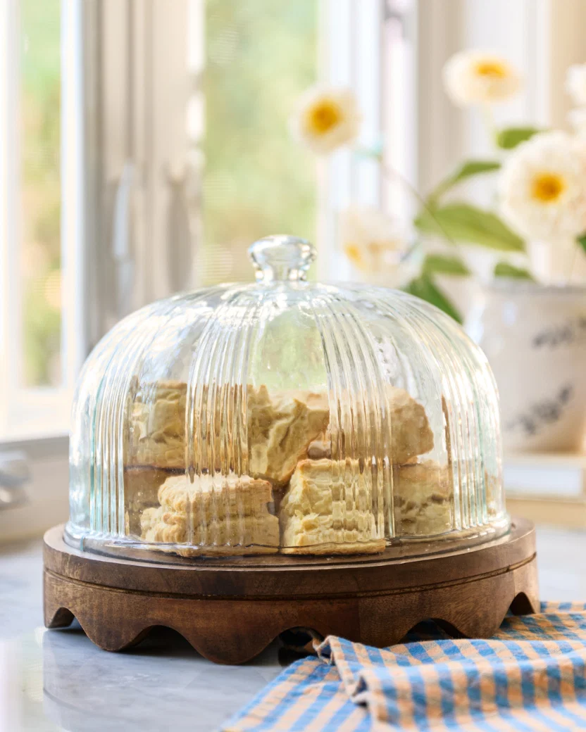 Wavy Edge Cake Stand + Fluted Dome