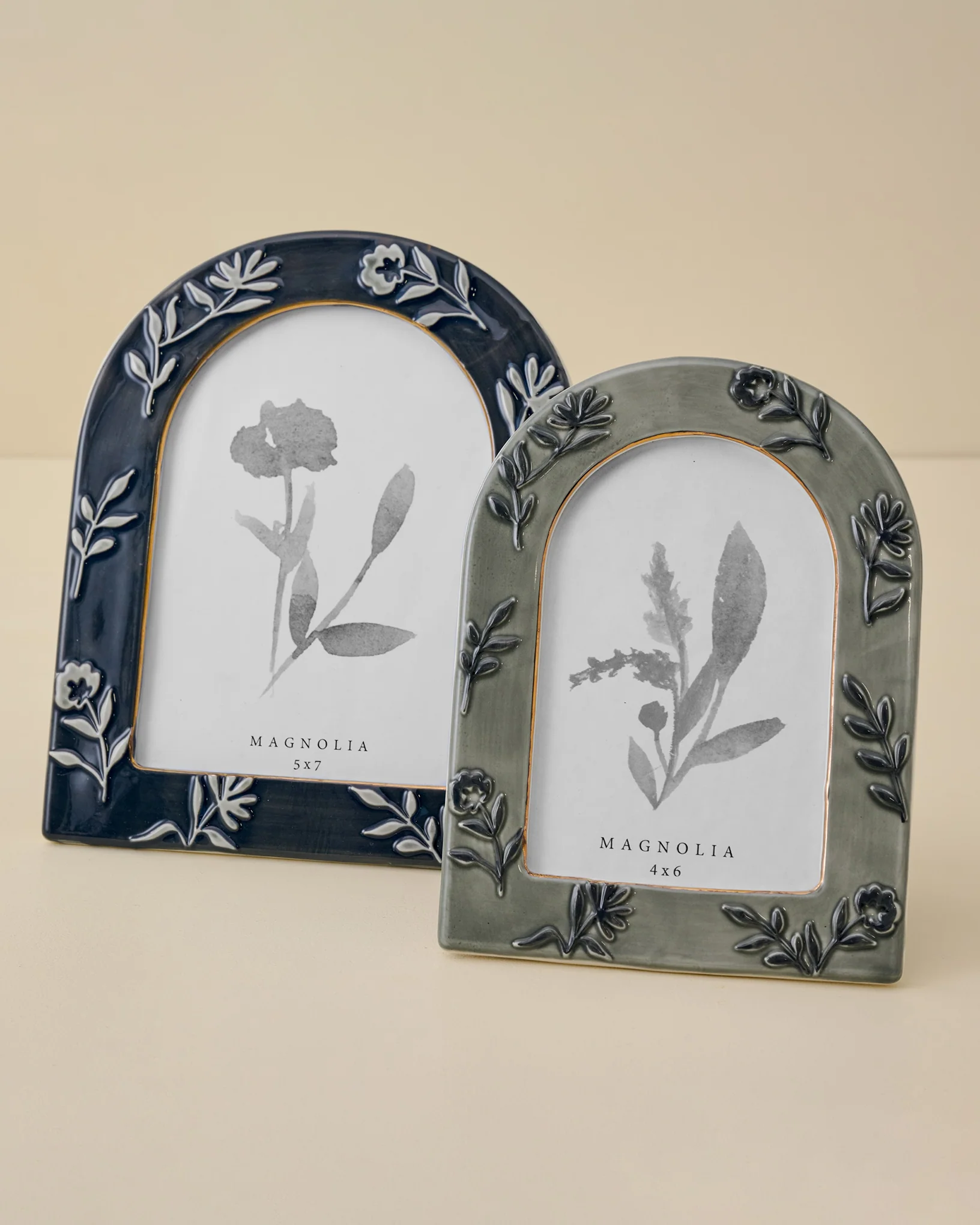 Ceramic Arched Floral Photo Frame
